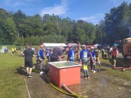 Požární útoky v Bělé (muži, ženy , děti)