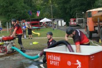 Požární útoky v Bělé (muži, ženy , děti)