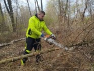 Brigáda: zdokonalování se v práci s motorovou pilou
