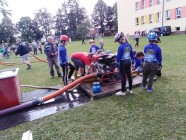 Hasiči Lozice děti: Požární útok v Krouně