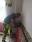Brigáda - otlučení a sanace omítek v hospodě, sklípku a hasičárně