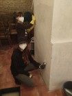 Brigáda - otlučení a sanace omítek v hospodě, sklípku a hasičárně