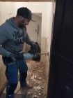 Brigáda - otlučení a sanace omítek v hospodě, sklípku a hasičárně
